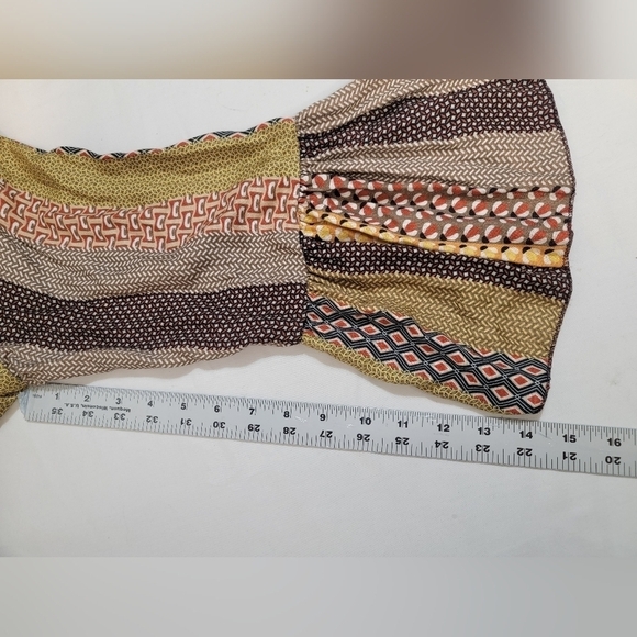 MADE IN ITALY Patterned Long Bell Sleeve Mini Dress w/V-neck Collar With Buttons - Picture 7 of 9